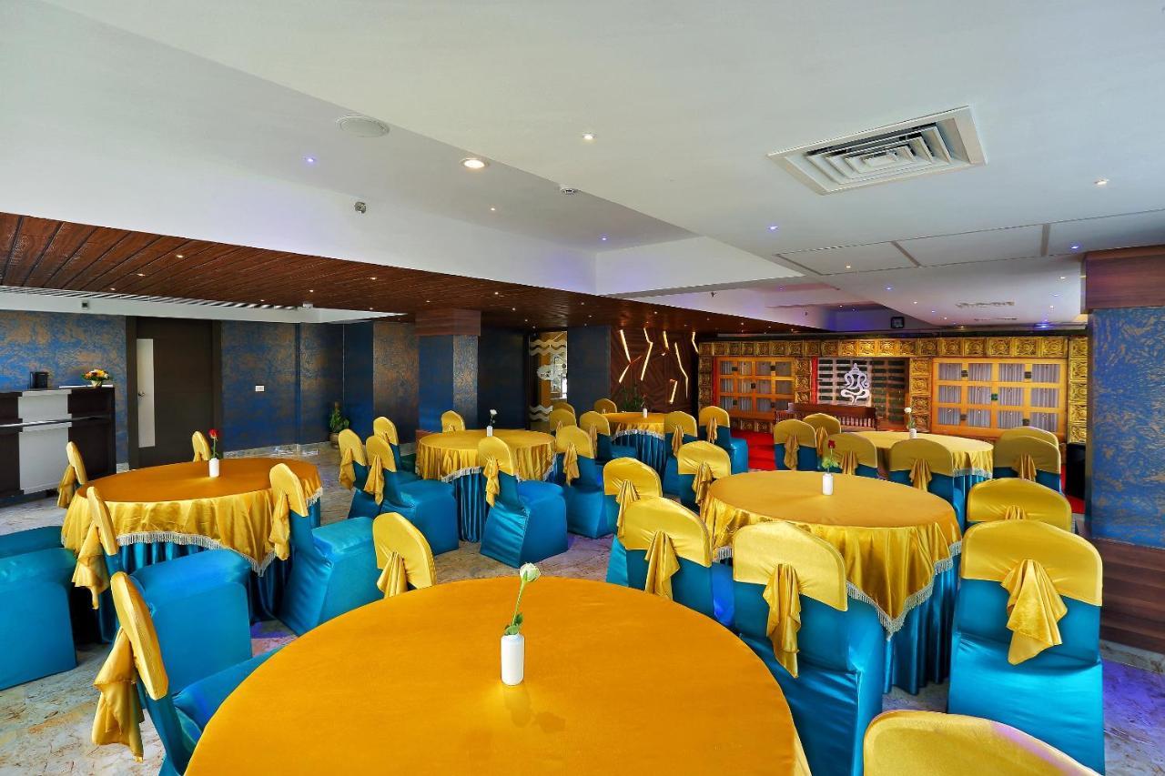 Hotel Renai Sreekrishna Guruvāyūr Exteriér fotografie