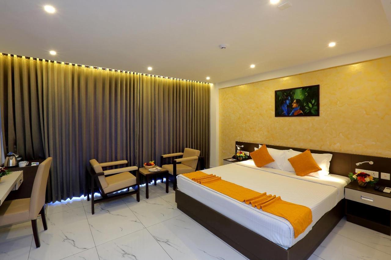 Hotel Renai Sreekrishna Guruvāyūr Exteriér fotografie