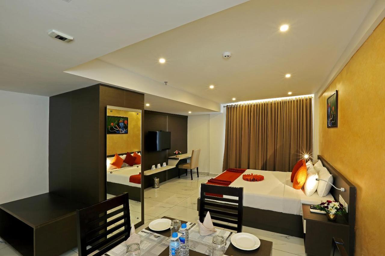 Hotel Renai Sreekrishna Guruvāyūr Exteriér fotografie