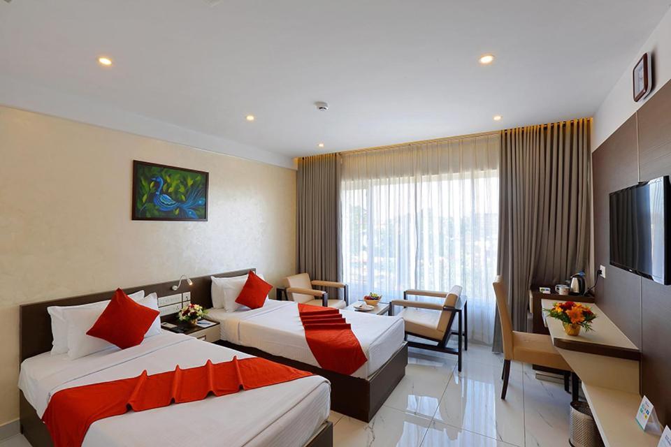 Hotel Renai Sreekrishna Guruvāyūr Exteriér fotografie